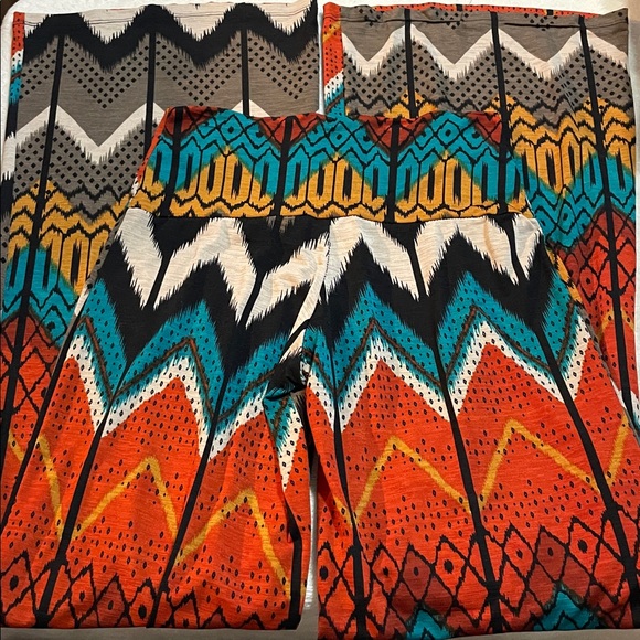 Codigo Colorful Chevron Geometric Pattern Wide Leg Leggings - Picture 3 of 10